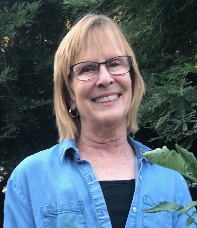 Anne Jacobs in the garden